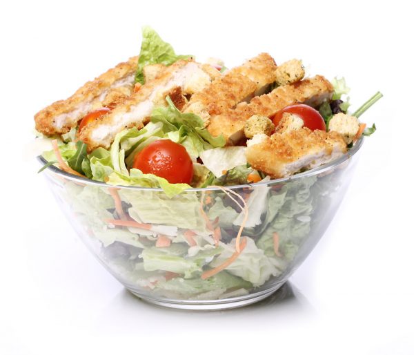 Snacksalat mit Crispy Chicken